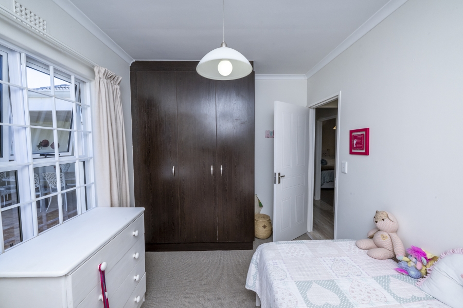 3 Bedroom Property for Sale in Sunningdale Western Cape
